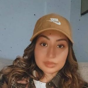 Meet your Posher, Maribel